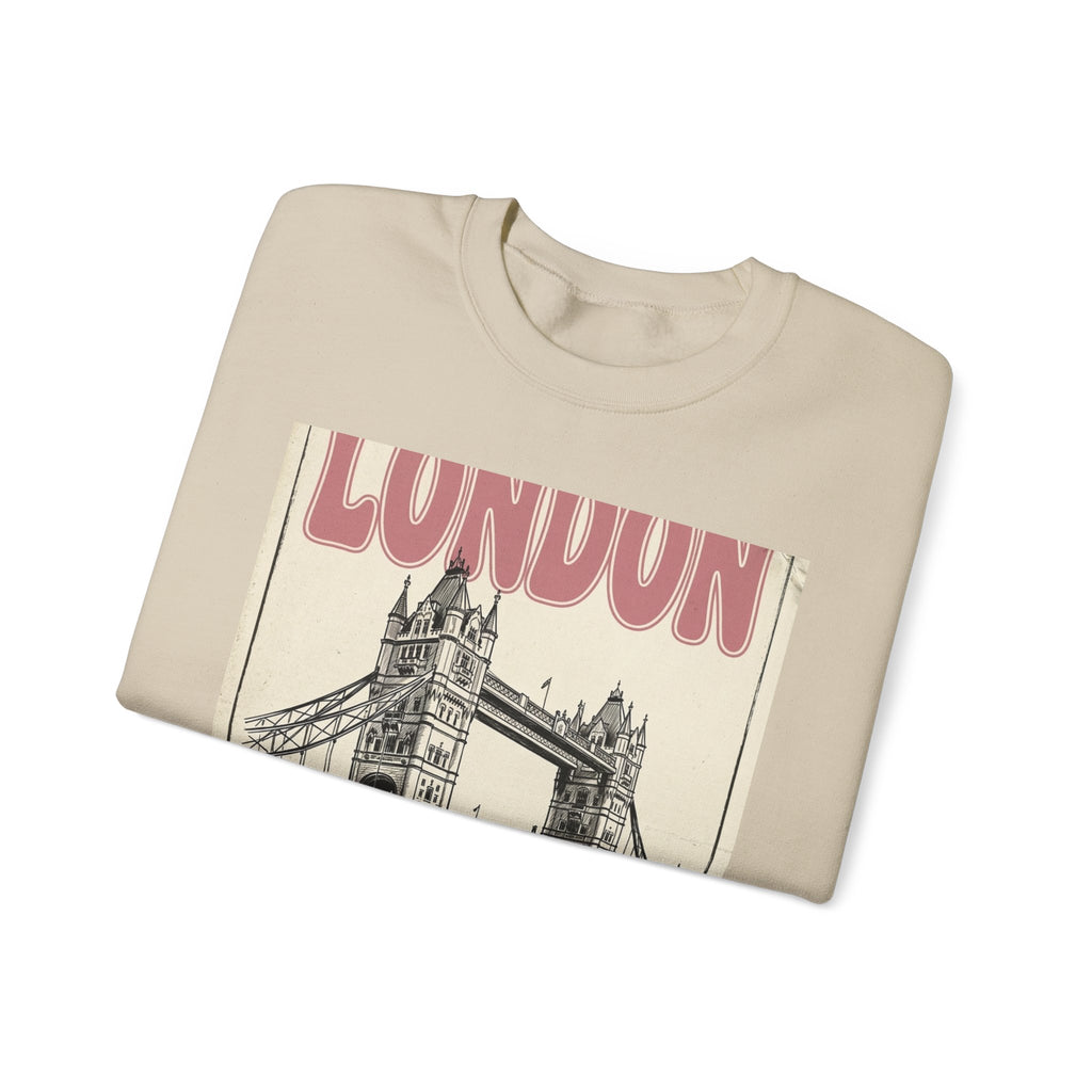 London Editorial Graphic Sweatshirt | Fashion-World Parisian Office Glam